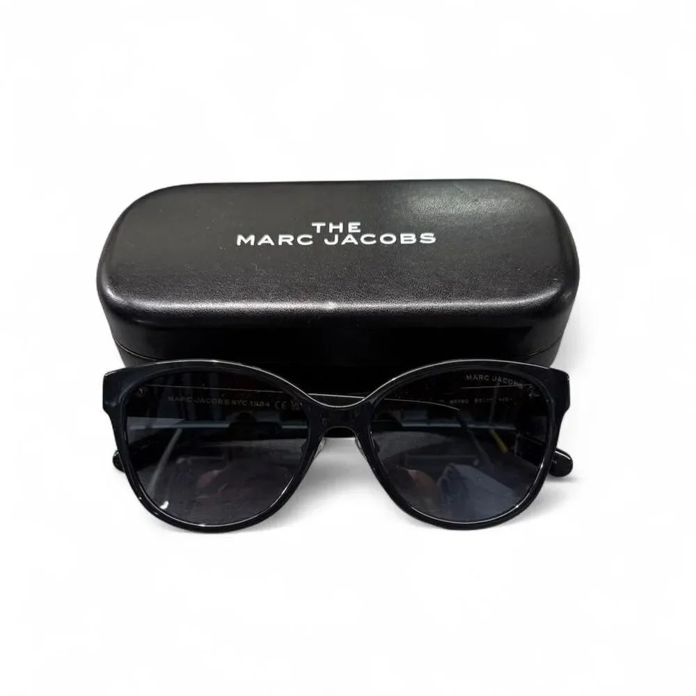 The Marc Jacobs Women's Black Cat Eye Sunglasses Brand New